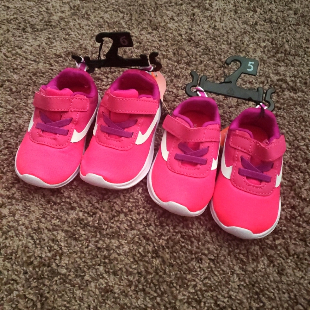 baby girl's shoes